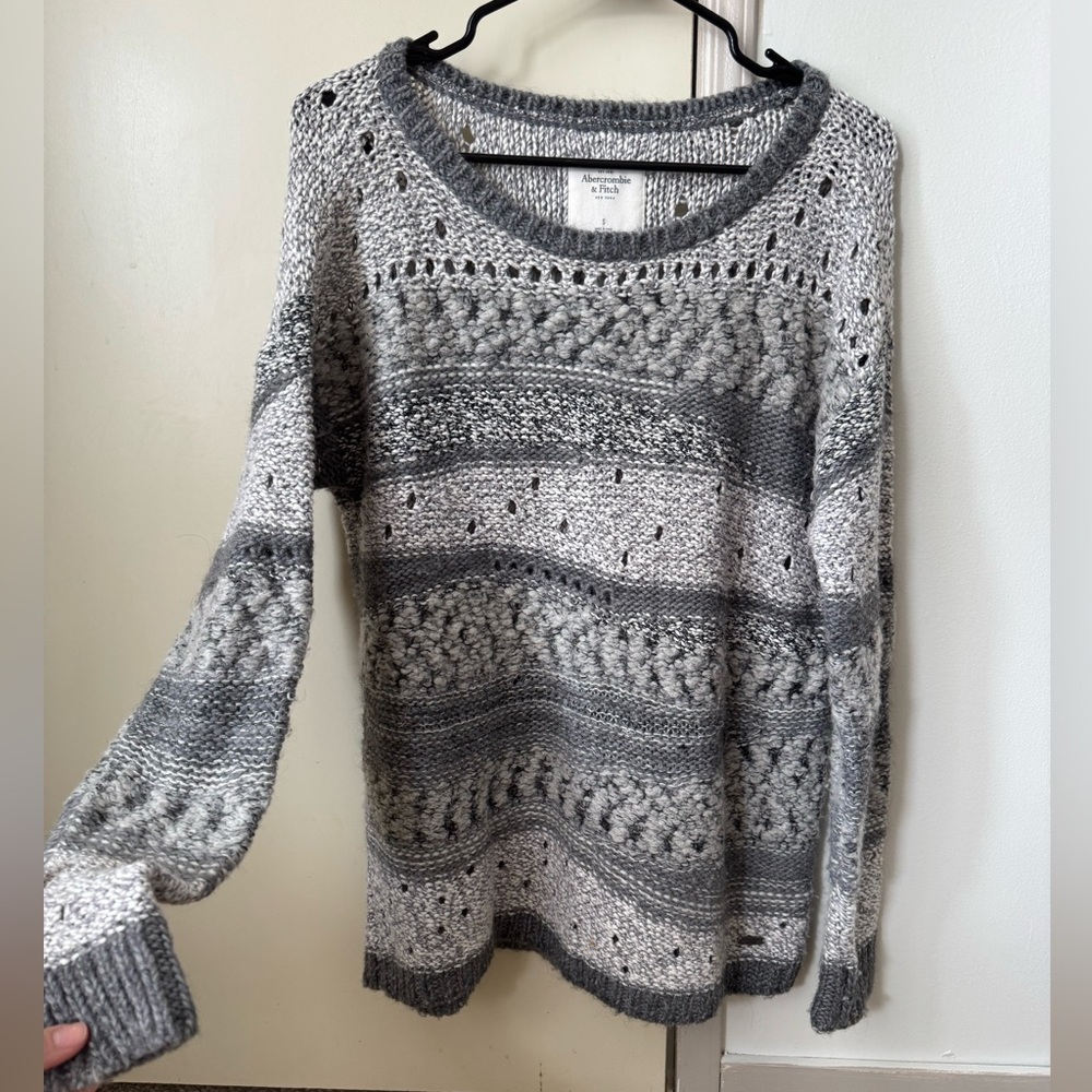 Abercrombie & Fitch chunky knit sweater